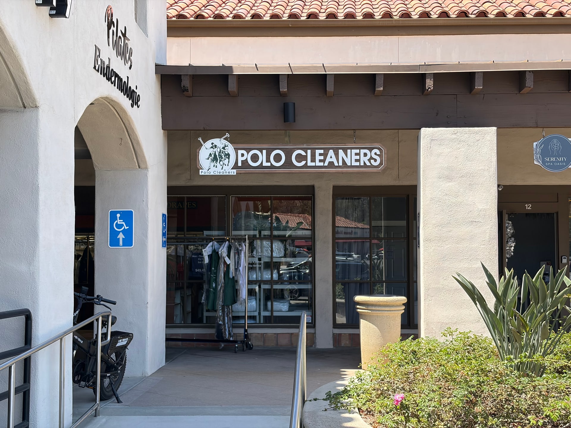 Suite C11 — 2,213 SF